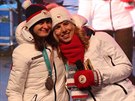 Dvojnásobná olympijská vítzka Ester Ledecká (vpravo) a stíbrná medailistka...