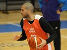 Blake Schilb na tréninku eských basketbalist ped svtovou kvalifikací