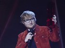 Ed Sheeran s cenou Global Success Award na Brit Awards v londýnské O2 aren...