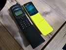 Nokia 8110 4G a pvodní historická Nokia 8110