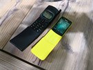 Nokia 8110 4G a pvodní historická Nokia 8110