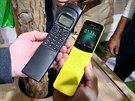 Nokia 8110 4G a pvodní historická Nokia 8110