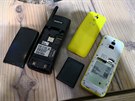 Nokia 8110 4G a pvodní historická Nokia 8110