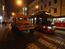 Praskl kolejnice zkomplikovala tramvajovou dopravu v centru Prahy, linky jezd...