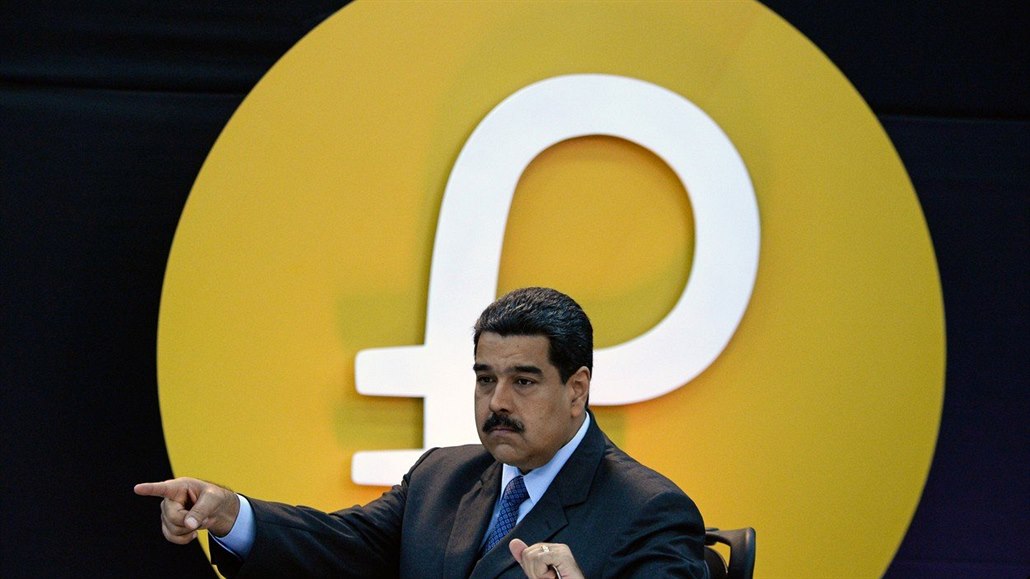 Nicolas Maduro doufá, že digitální měna dostane zemi z krize. 