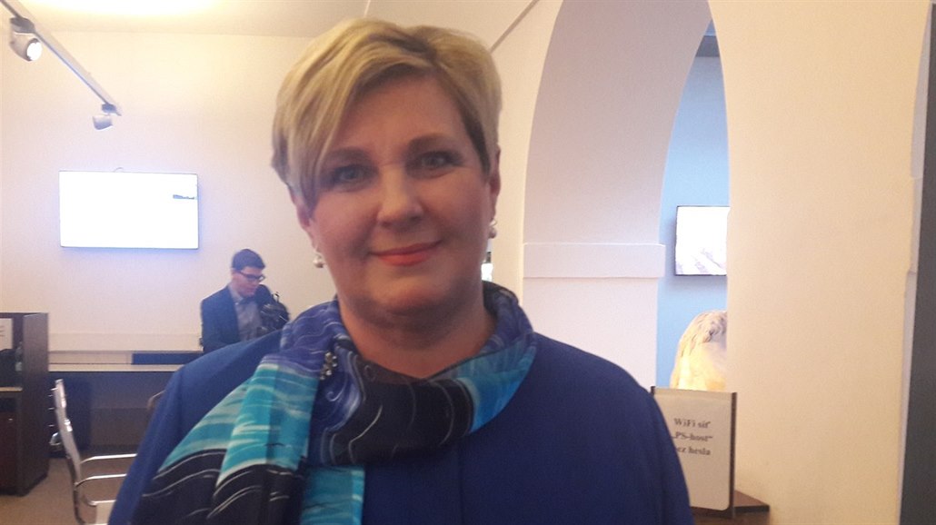 Poslankyn� za Starosty a nezávislé V�ra Ková�ová |