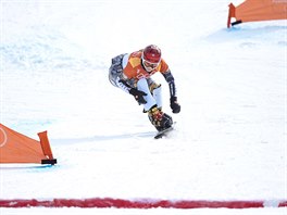 esk snowboardistka Ester Ledeck v cli olympijskho paralelnho obho...