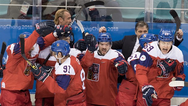 Obrovsk radost esk stdaky po spnch njezdech s USA ve tvrtfinle olympijskho turnaje.