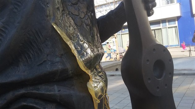 Potsnn socha Jana Kapara na pardubick td Mru.