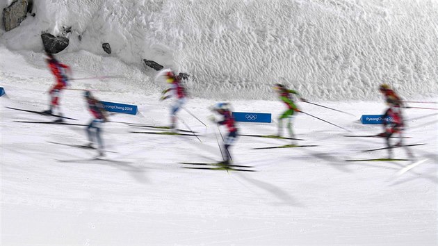 Biatlonov zvodu ve smen tafet v jihokorejskm stedisku Alpensia. (20. nora 2018)