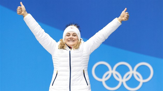BRONZ. esk rychlobruslaka Karolna Erbanov vybojovala na olympijsk drze na 500 metr bronzovou medaili. (20. nora 2018)
