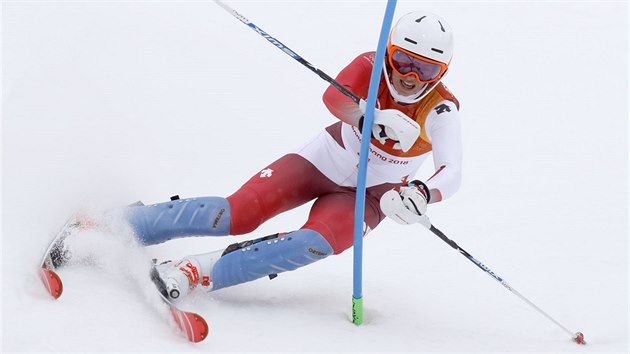 ZLATO. vcarsk lyaka Michelle Gisinov ovldla olympijskou superkombinaci. (22. nora 2018)
