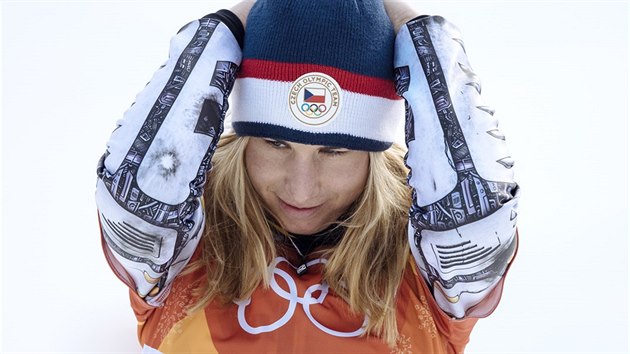 RADOST. esk snowboardistka Ester Ledeck zvtzila v olympijskm paralelnm obm slalomu. (24. nora 2018)