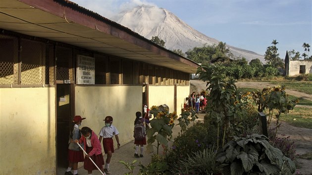 Indonsk sopka Sinabung.