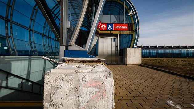 Stanice metra Letňany