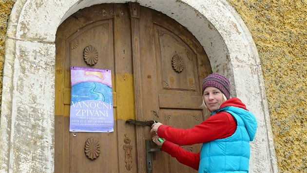 Pvodn devn kostel v Hornm ru vznikl v roce 1350, v roce 1600 byl kostel pestavn v pozdn gotickm slohu.