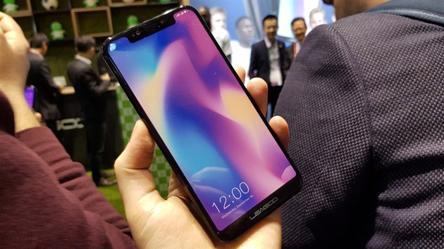 Z novinky od Leagoo se po 38 minutách nezáivného povídání vyklubala jen...