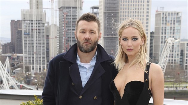 Joel Edgerton a Jennifer Lawrencov (Londn, 20. nora 2018)