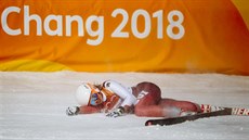 výcarka Michelle Gisinová upadla v olympijském sjezdu.