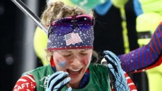 Jessica Digginsová z USA pláe tstím, vyhrála zlatou medaili v beckém...