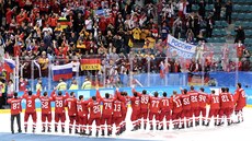 ZLATO. Ruští hokejisté slaví vítězství v olympijském finále proti Německu. (25....