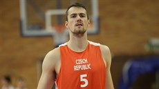 eský basketbalista Ondej Balvín bhem tréninku na svtovou kvalifikaci.
