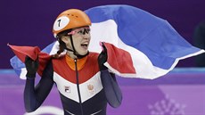 Nizozemská rychlobruslaka Suzanne Schultingová slaví triumf v olympijském...