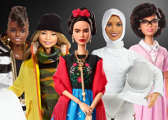 Kolekce panenek Barbie z března 2018 oslavuje ženy při příležitosti...