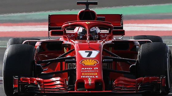 Kimi Räikkönen v posledních pedsezonních testech v Barcelon.