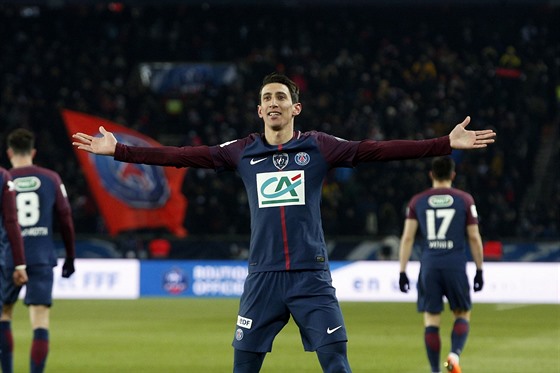 Angel Di María, záložník PSG, se raduje z gólu v zápase francouzské Ligue 1...