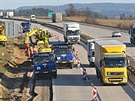 Oprava dálnice D1 u Velkého Meziíí. (bezen 2014)