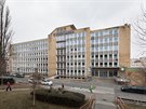 Poliklinika Pod Majránkou v Praze 6 čeká na opravu, ta však stále nepřichází
