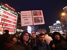 Lidé na praském Václavském námstí demonstrovali za odvolání Zdeka Ondráka....