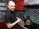 Jan �kra�ka obj�d� s hmyzem r�zn� gastronomick� festivaly, na kter�ch ukazuje,...
