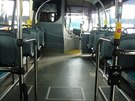 Interiér minibusu, který bude zajídt do centra msta i k planetáriu.