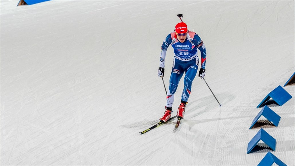 Ond�ej Moravec na trati sprintu v Kontiolahti.