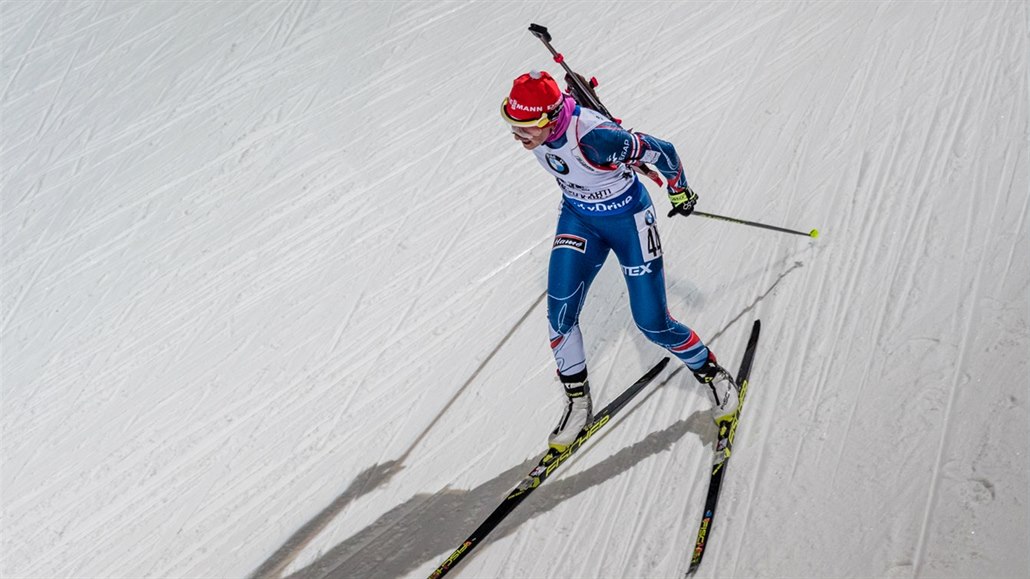 �eská biatlonistka Veronika Vítková na trati sprintu v Kontiolahti.
