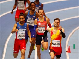 Český čtvrtkař Pavel Maslák (druhý zprava) běží ve finále závodu na 400 metrů...