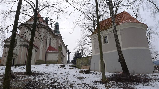 Chystan steck park s kapl Jana Pavla II. jet letos propoj nmst s arelem kostela a dkanstv i s oblast Rokotova divadla.