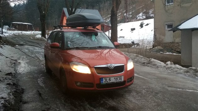 Ledov silnice byla teba na silnici od piku ke koupaliti v Tanvaldu.