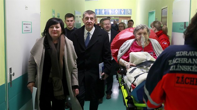 Při návštěvě Zlína navštívili ministři v čele s Andrejem Babišem například místní nemocnici. (5. března 2018)