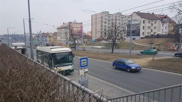 U trolejbusov�ch zast�vek u Rokycansk� t��dy vyroste l�vka pro p��. Nevyu��van� podchody se zru��. (2. 3. 2018)