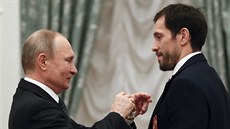 Ruský prezident Vladimir Putin se v Kremlu setkal s úspnými olympioniky. Na...