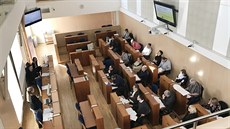Sál krajského zastupitelstva v Pardubicích.