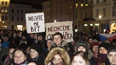 Protestní akce proti tomu, že byl komunista Zdeněk Ondráček zvolen do čela...