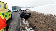 Kvli namrzlé vozovce se stala i nehoda u Palavic na Kromísku.