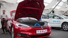 Autoshow Praha 2017 - Tesla