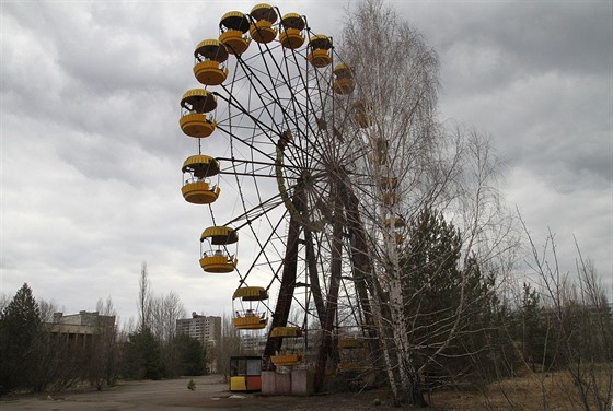 Jeden z nejznámějších symbolů černobylské havárie, opuštěné ruské kolo v zaměstnaneckém městečku Pripjať