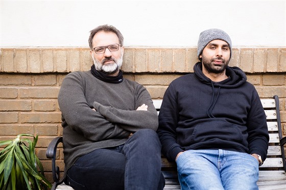 Adel Khan Farooq (vpravo), norský dokumentarista pákistánského původu, a norský...