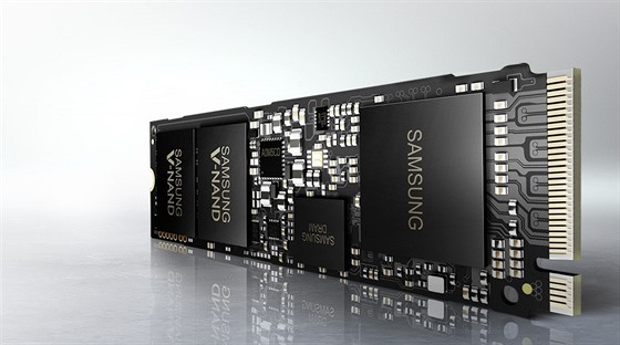 Samsung na svých linkách produkuje i moderní V-NAND pamětí